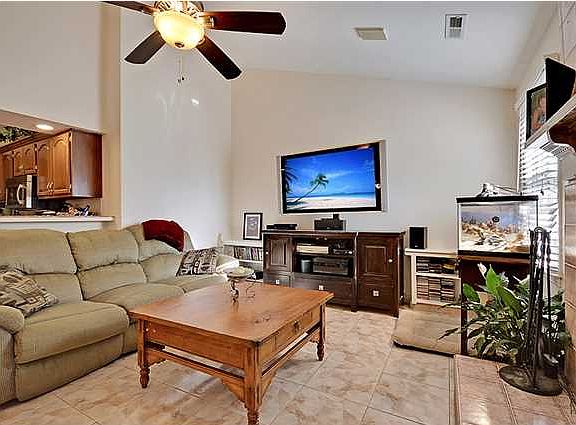 3rd image of 103 Essex Dr