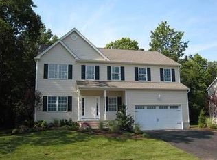 2 Adams St, Franklin Twp, NJ 08873
