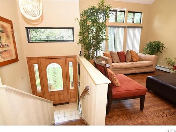 Spacious entry foyer.