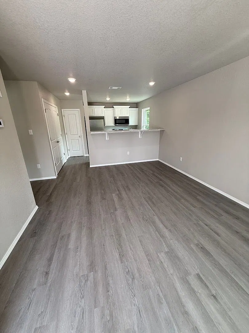 1801 Wirsing Avenue - Duplex — Photo 2