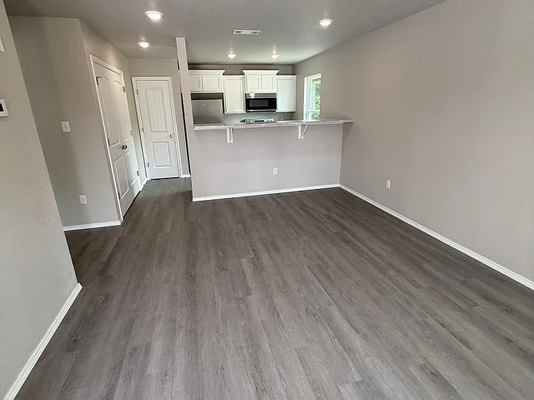 1801 Wirsing Ave — Photo 11
