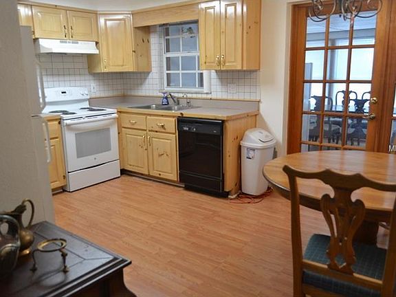 3rd image of 19 Citrus Dr