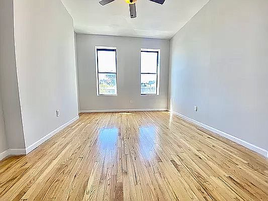 3rd image of 686 Lincoln Pl #8