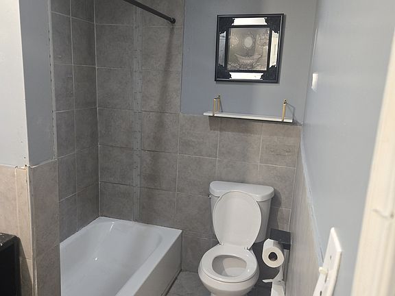 5th image of 4816 Westminster Ave Floor 1