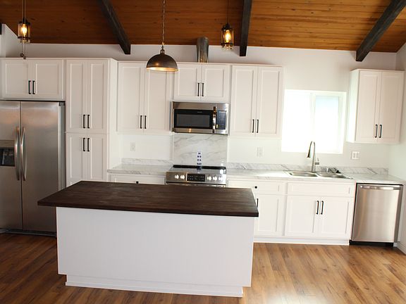 1510 2 Elsinore Kitchen 3_12062024