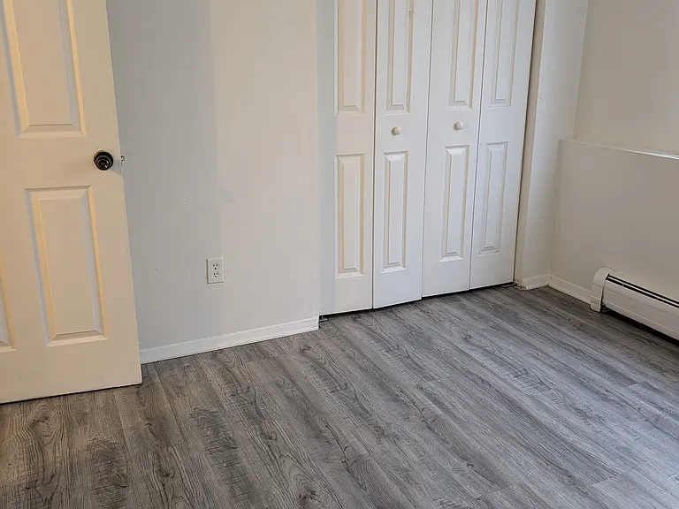 2050 Lilac Ln #G1 — Photo 8
