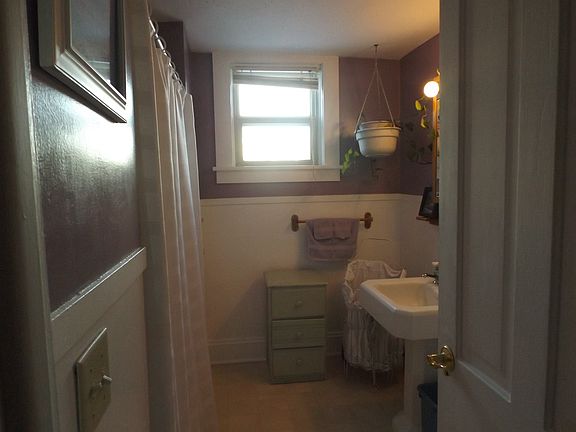5th image of 801 6th Ave W