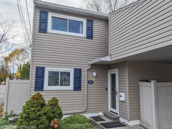 817 E Kirts Blvd, Troy, MI 48084