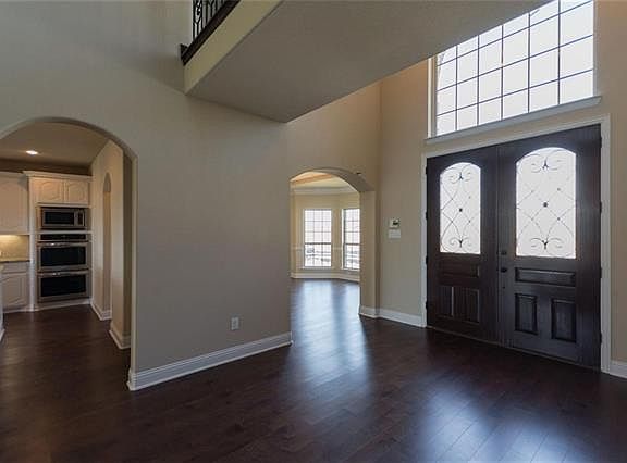 3rd image of 8213 Fall Brook Dr