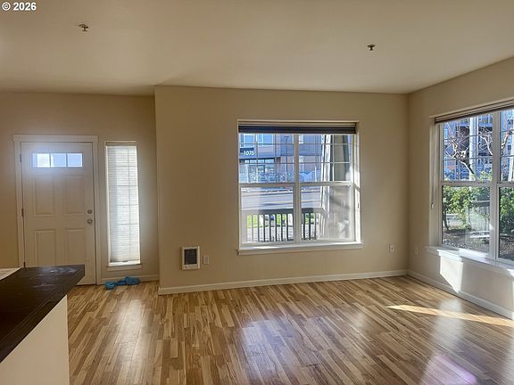 2nd image of 1010 170th Ave #101