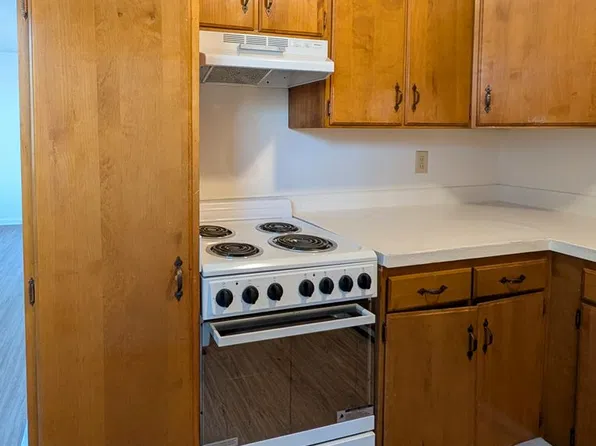Jefferson Towers, 5755 W 37th Ave #303, Denver, CO 80212