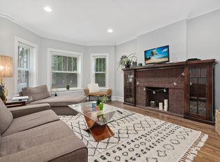 3810 N Kenmore Ave APT 1, Chicago, IL 60613