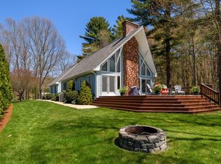41 Smith St, Palmer, MA 01069
