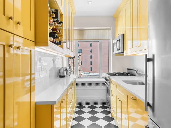 20 East 35th Street image 8 of 15