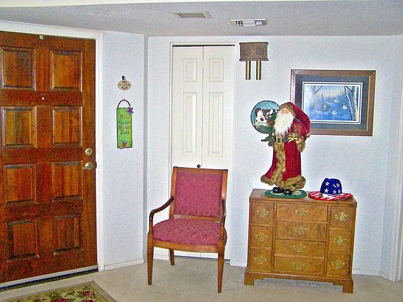 4th image of 1714 Leisure World