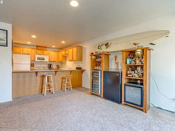 5th image of 12210 NE 39th St