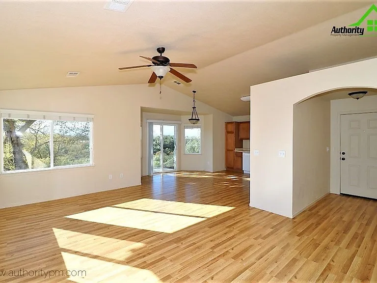 19531 Prospect Peak Ct #B — Photo 3