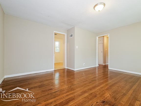 5th image of 5100 E 41st St