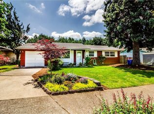 16020 SE Hawthorne St, Portland, OR 97233