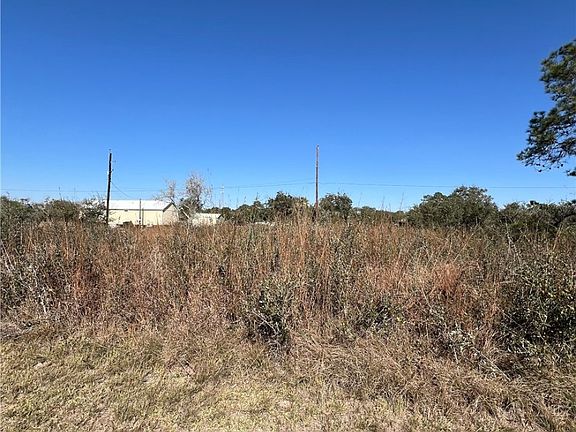 2nd image of 293 Woods Dr