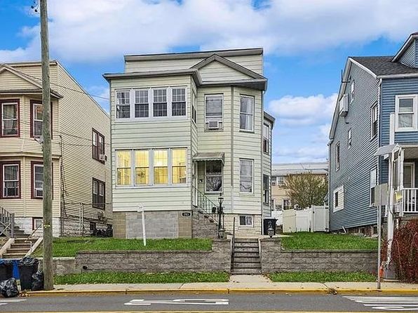 703 Schuyler Ave Floor 1