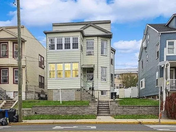 703 Schuyler Avenue image 1 of 6