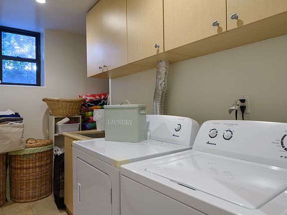 4th image of 12127 Dorothy St #101