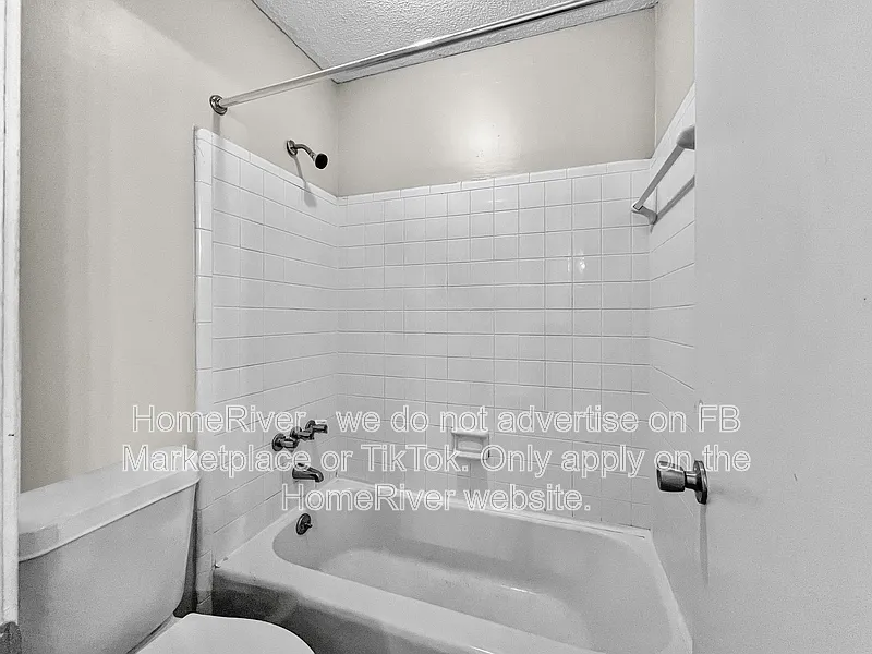 3 bed, 2.0 bath, 1692 sqft, $1,525 — Photo 3
