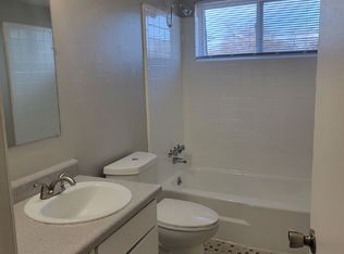 1338 Crown Point Ave APT E, Norman, OK 73072