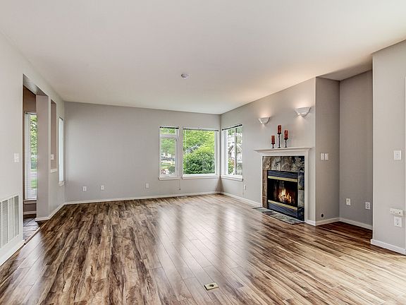 4th image of 15845 NE 91st Way #1001