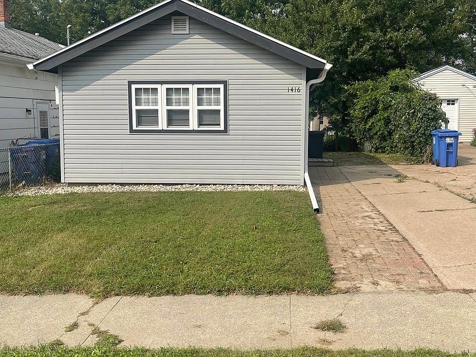 1st image of 1416 E 4th St