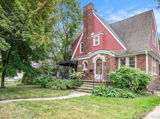 67841 S Main St, Richmond, MI 48062