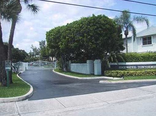 1st image of 1903 NE 15th Ave