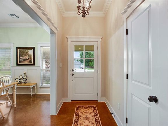 5th image of 152 Flat Creek Dr