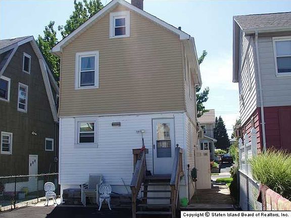 4th image of 21 Ellington St