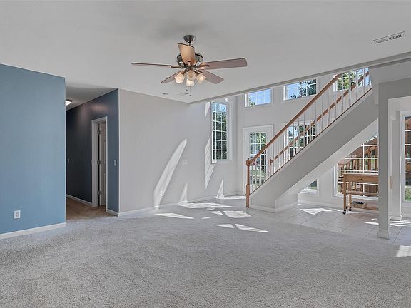 5th image of 108 Westborough Dr