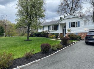 10 Dalewood Rd, West Caldwell, NJ 07006