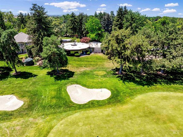 4704 W Hillcrest View Dr, Boise, ID 83705