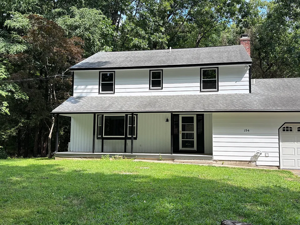 154 Riverhill Rd