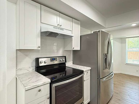 4th image of 8350 Hastings