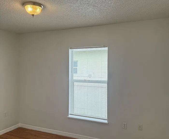 405 Francisco Way — Photo 24