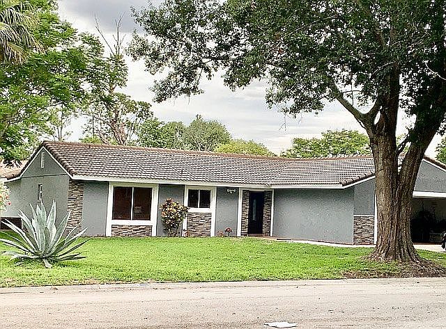 1st image of 10624 Bellflower Ct