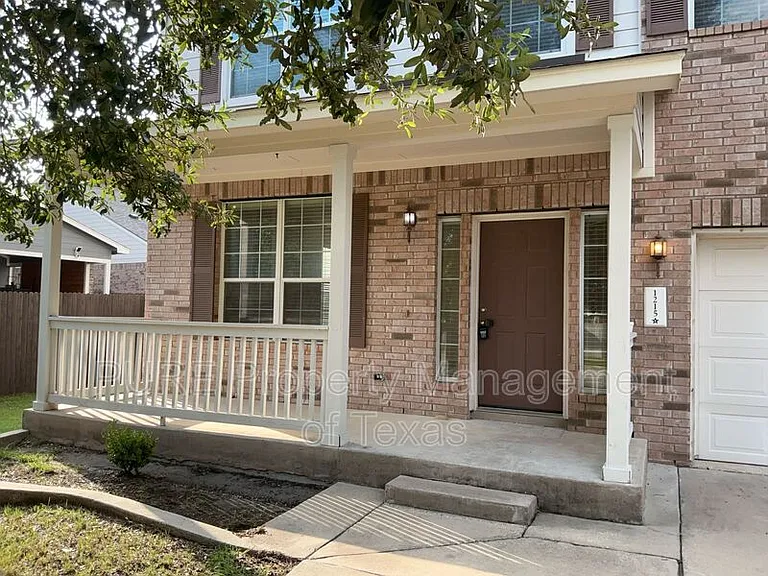 1215 Alpine Mountain Dr — Photo 4