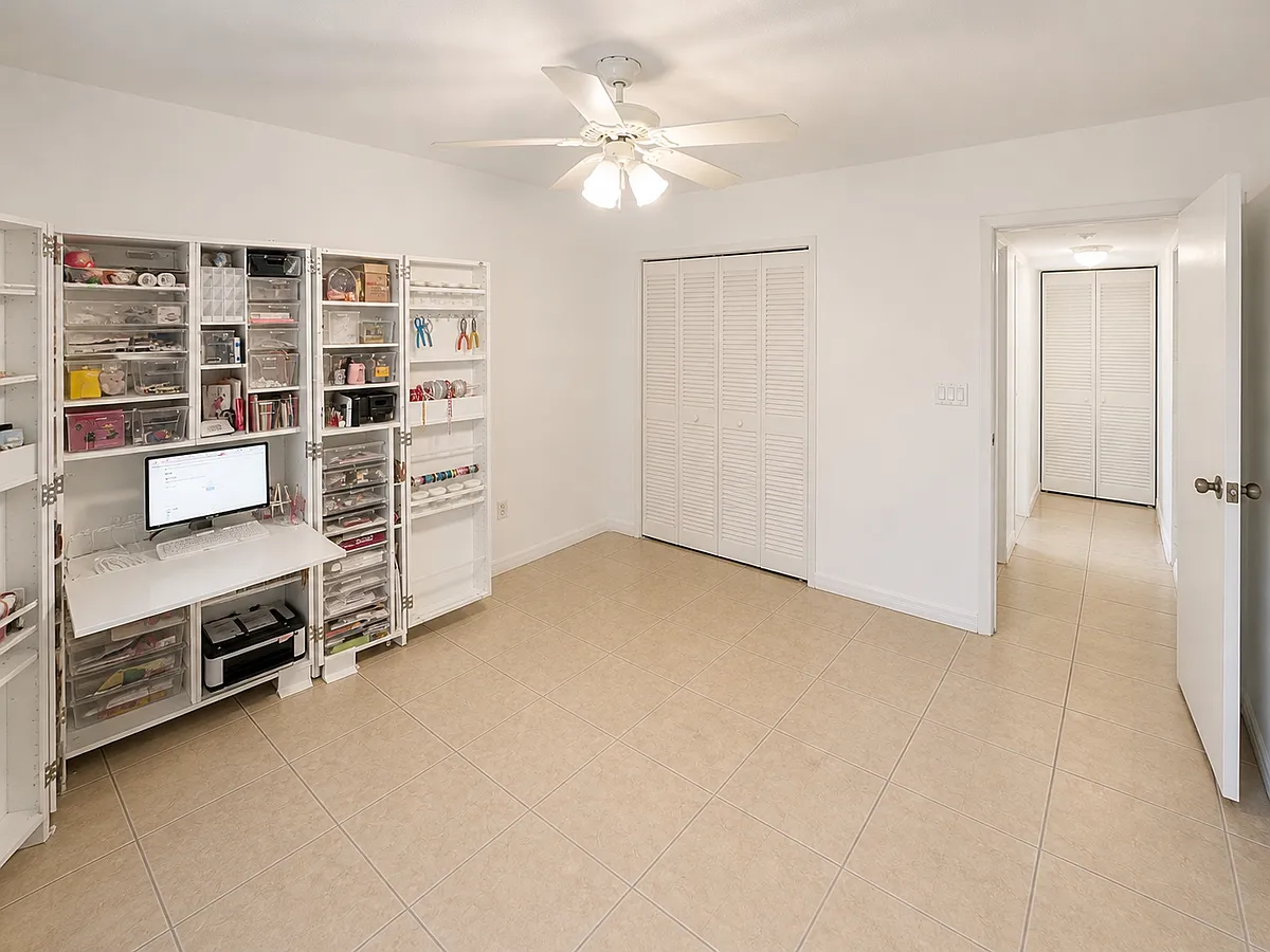 Building Photo - 21121 SW 85th Ave #111