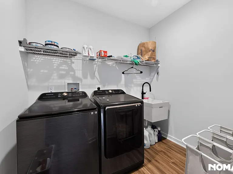 1138 E Lock Rd — Photo 26