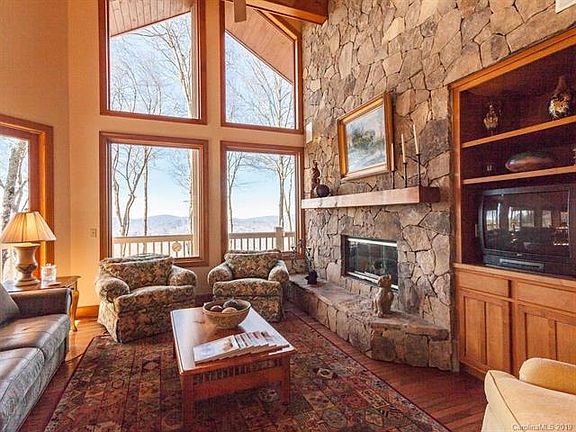 5th image of 55 Ivy Point Ln