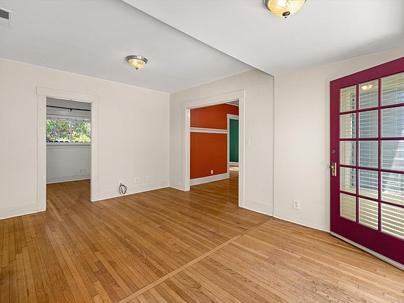 4th image of 1620 De La Vina St