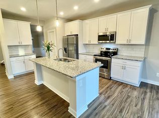 2307 Tanfield Dr, Matthews, NC 28105