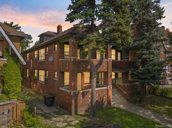 2638 Richton St, Detroit, MI 48206