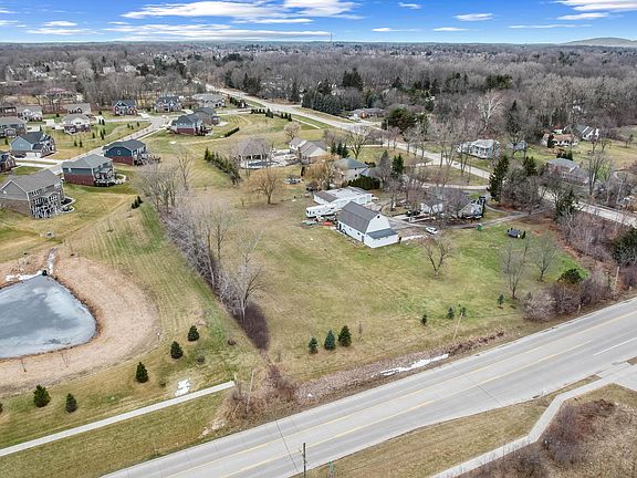 2nd image of 8517 N Beck Rd